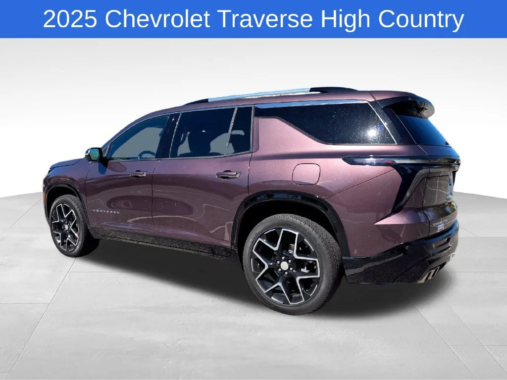 Used 2025 Stardust Metallic Chevrolet High Country image 6