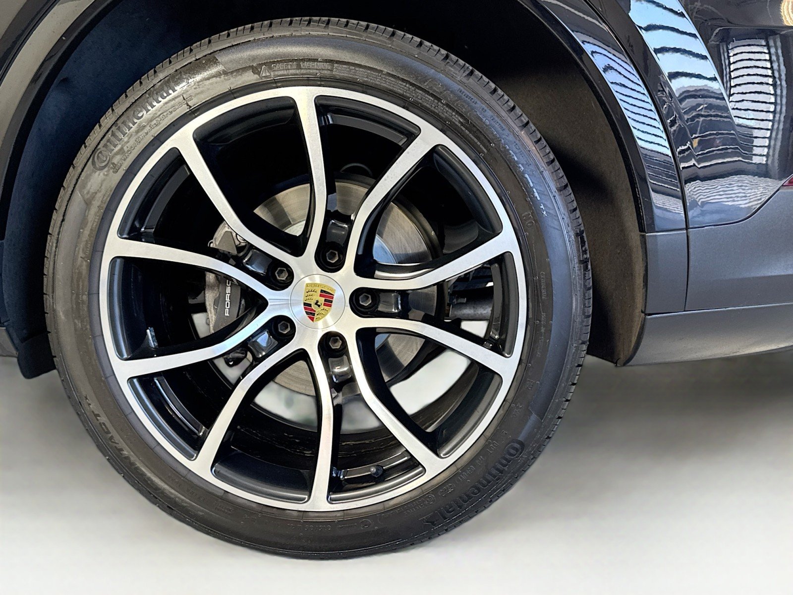 Used 2023 Black Porsche Platinum Edition image 24