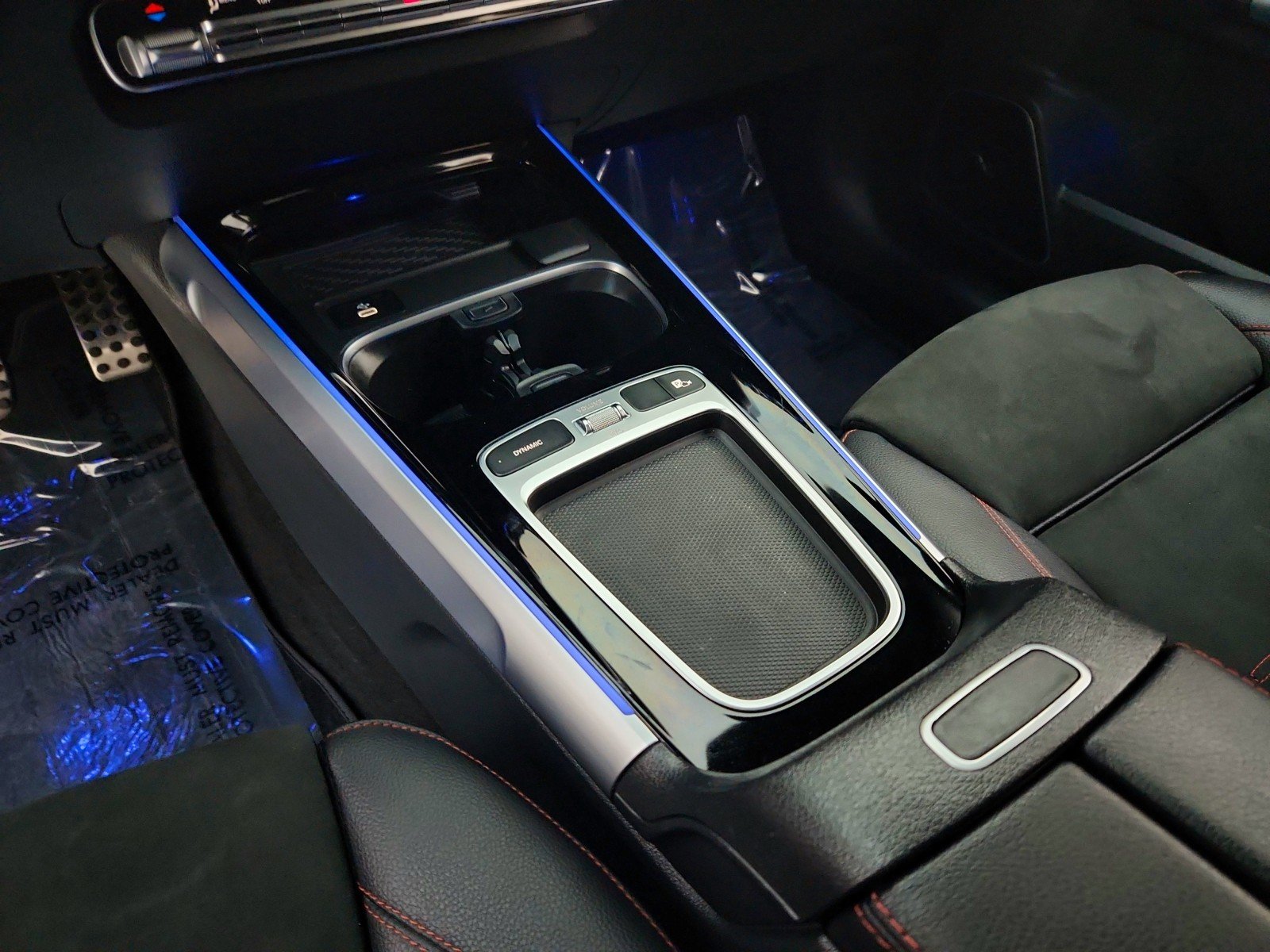 Used 2024 Polar White Mercedes-Benz AMG® Line Package image 22