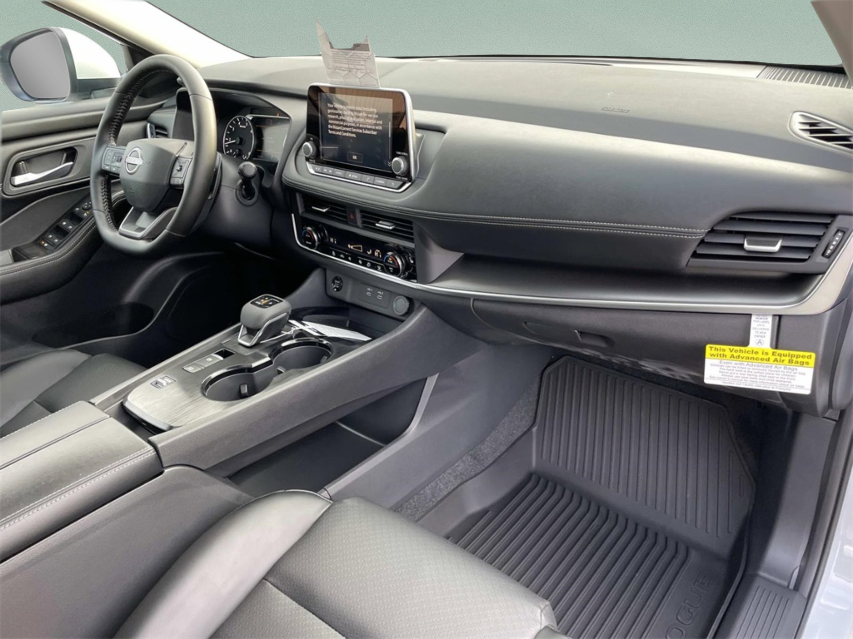 2026 Nissan Rogue SV - Photo 14