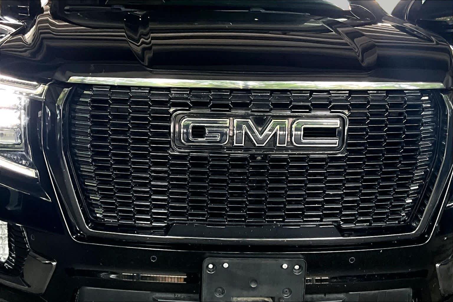 Used 2023 Onyx Black GMC Denali Ultimate image 57