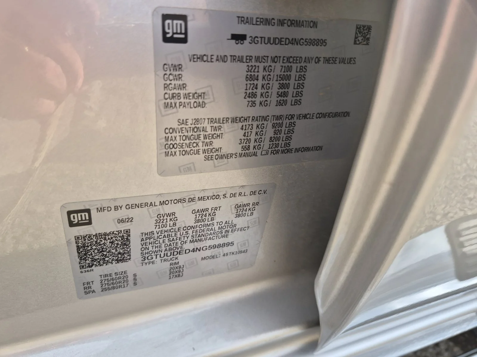 Used 2022 Quicksilver Metallic GMC SLT image 26