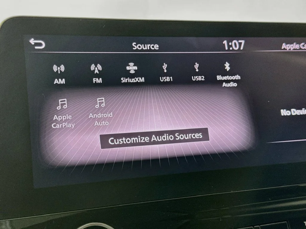 Certified Used 2022 Blue INFINITI LUXE image 19