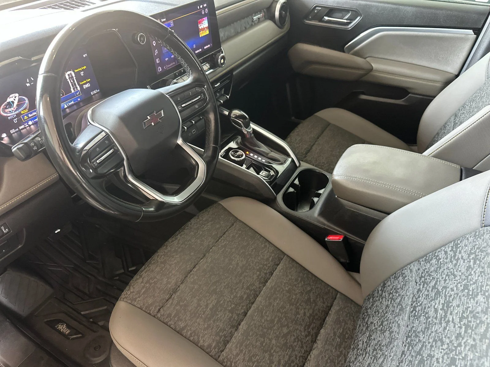 Used 2024 Gray Chevrolet ZR2 image 9