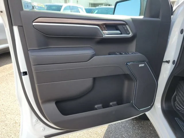 New 2026 Summit White Chevrolet LT Trail Boss image 22