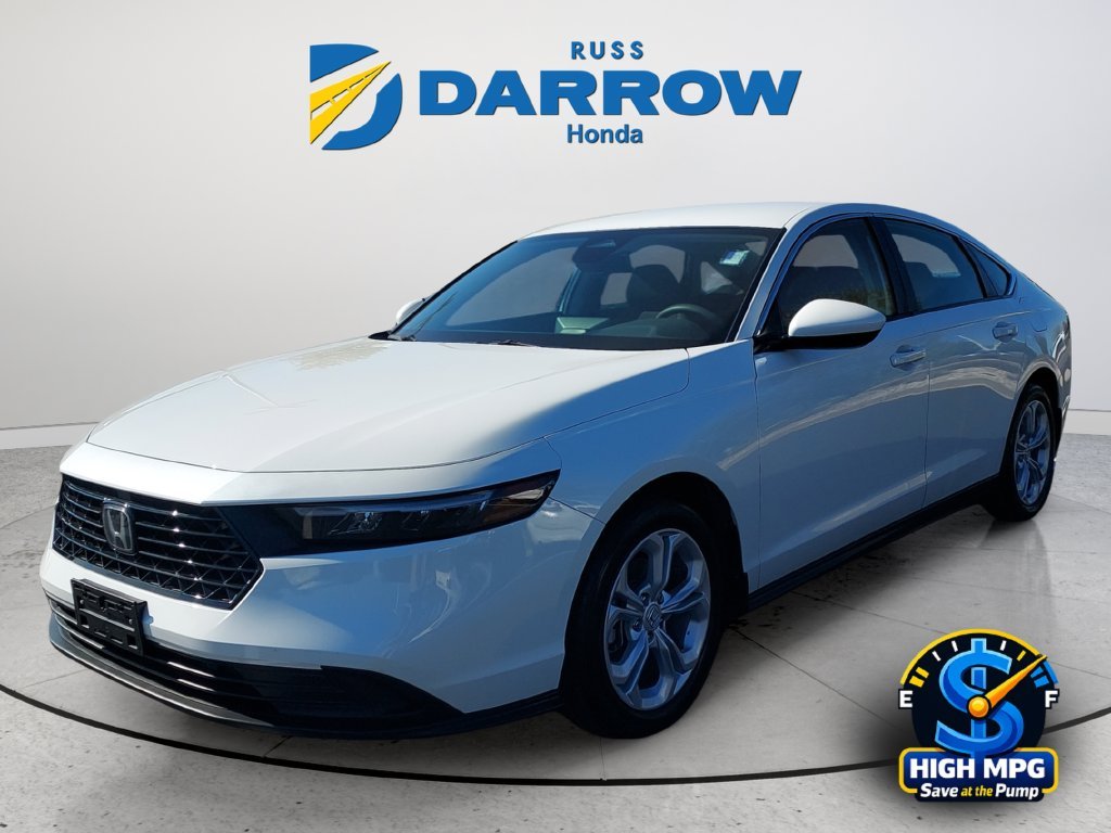 Used 2025 White Honda LX image 1
