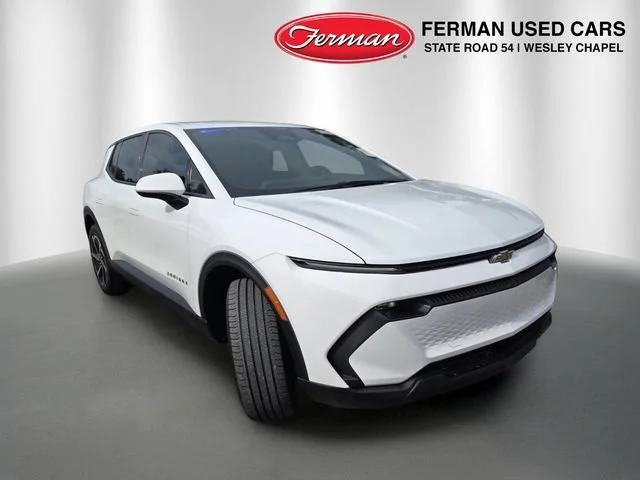 Used 2025 Summit White Chevrolet LT image 1