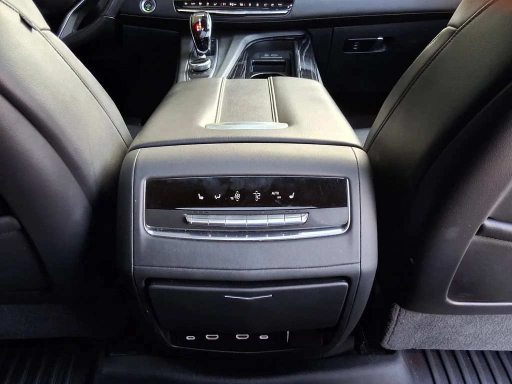 Used 2021 BLACK RAVEN Cadillac Sport image 26