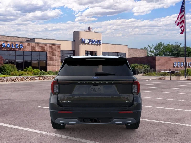 New 2026 Agate Black Metallic Ford Active image 39