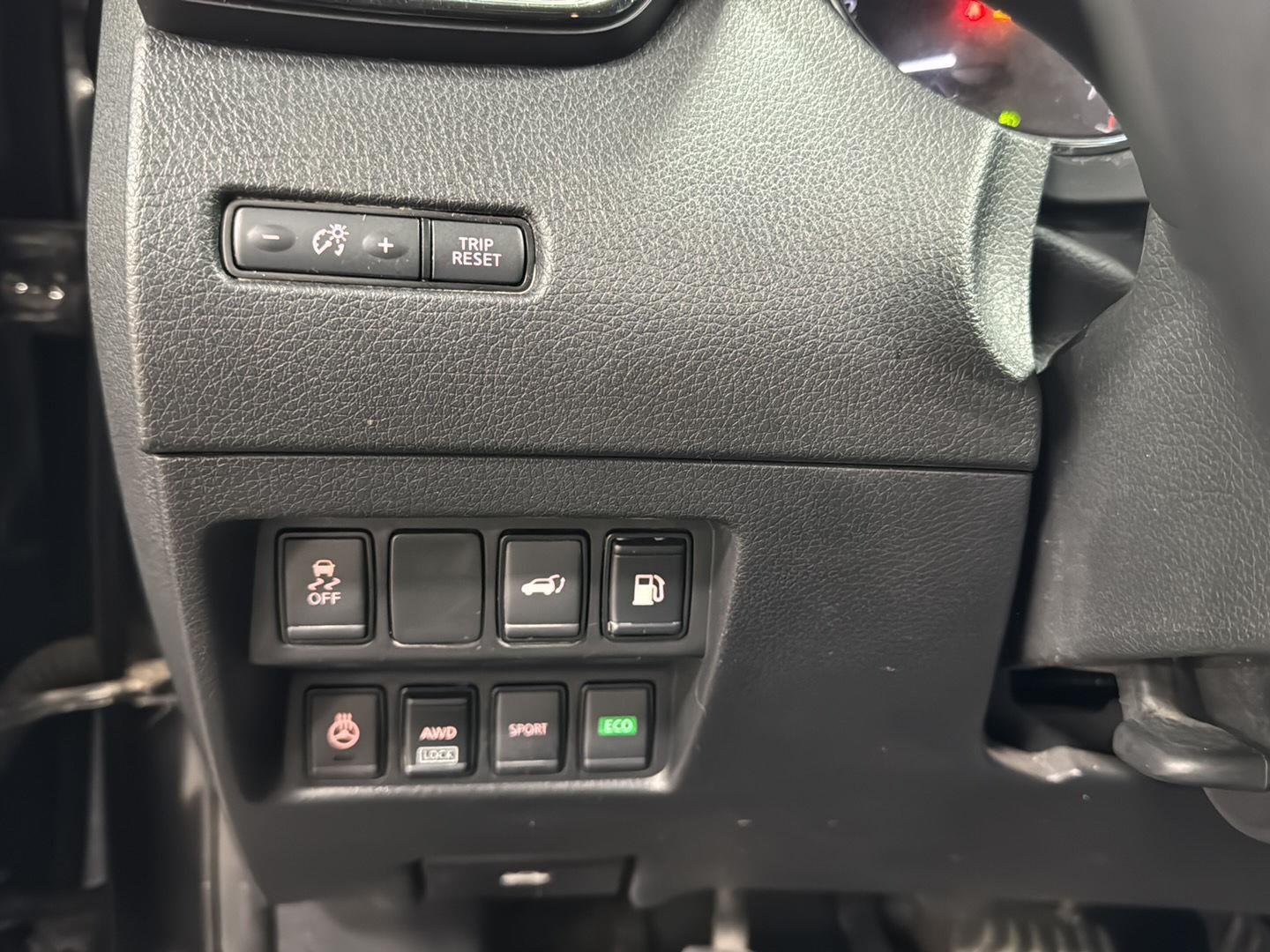 2018 Nissan Rogue SV - Photo 31