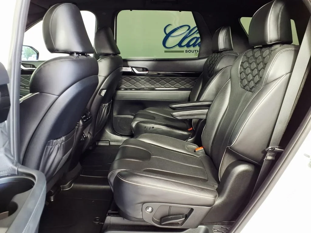 Used 2022 Hyper White Hyundai Calligraphy image 8