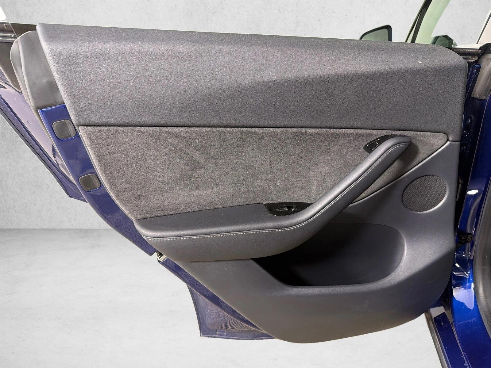 Used 2020 Blue Tesla Long Range image 25