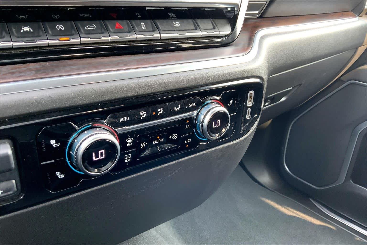 2025 GMC Sierra 1500 SLT - Photo 34