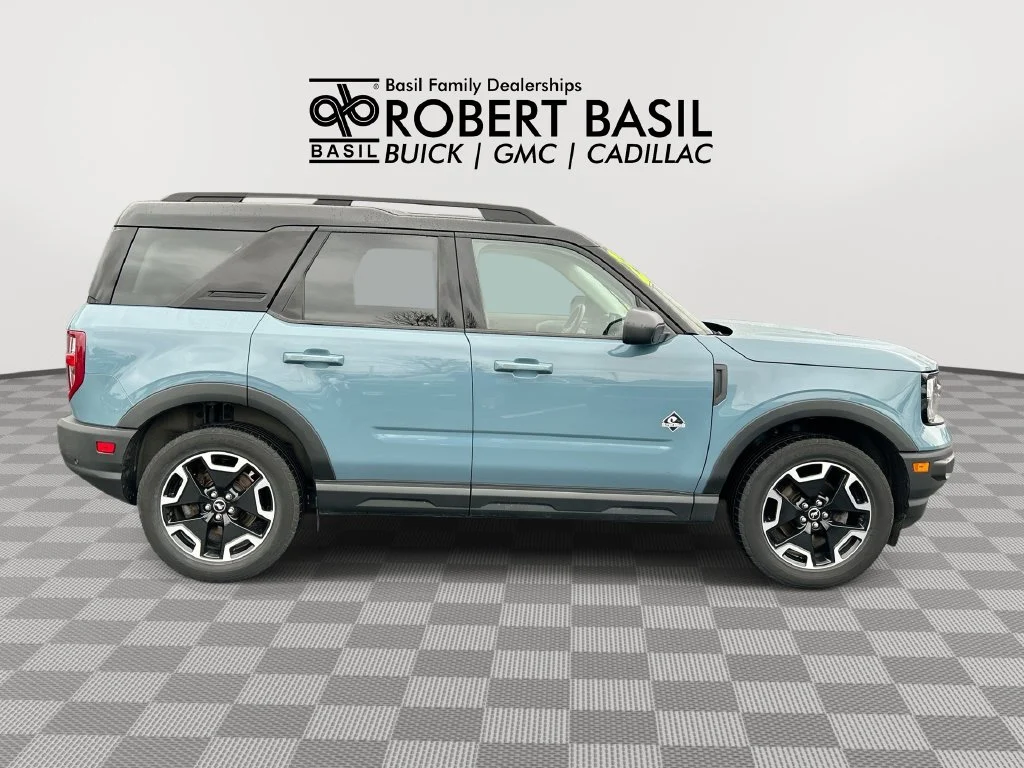 Used 2021  Ford Outer Banks image 9