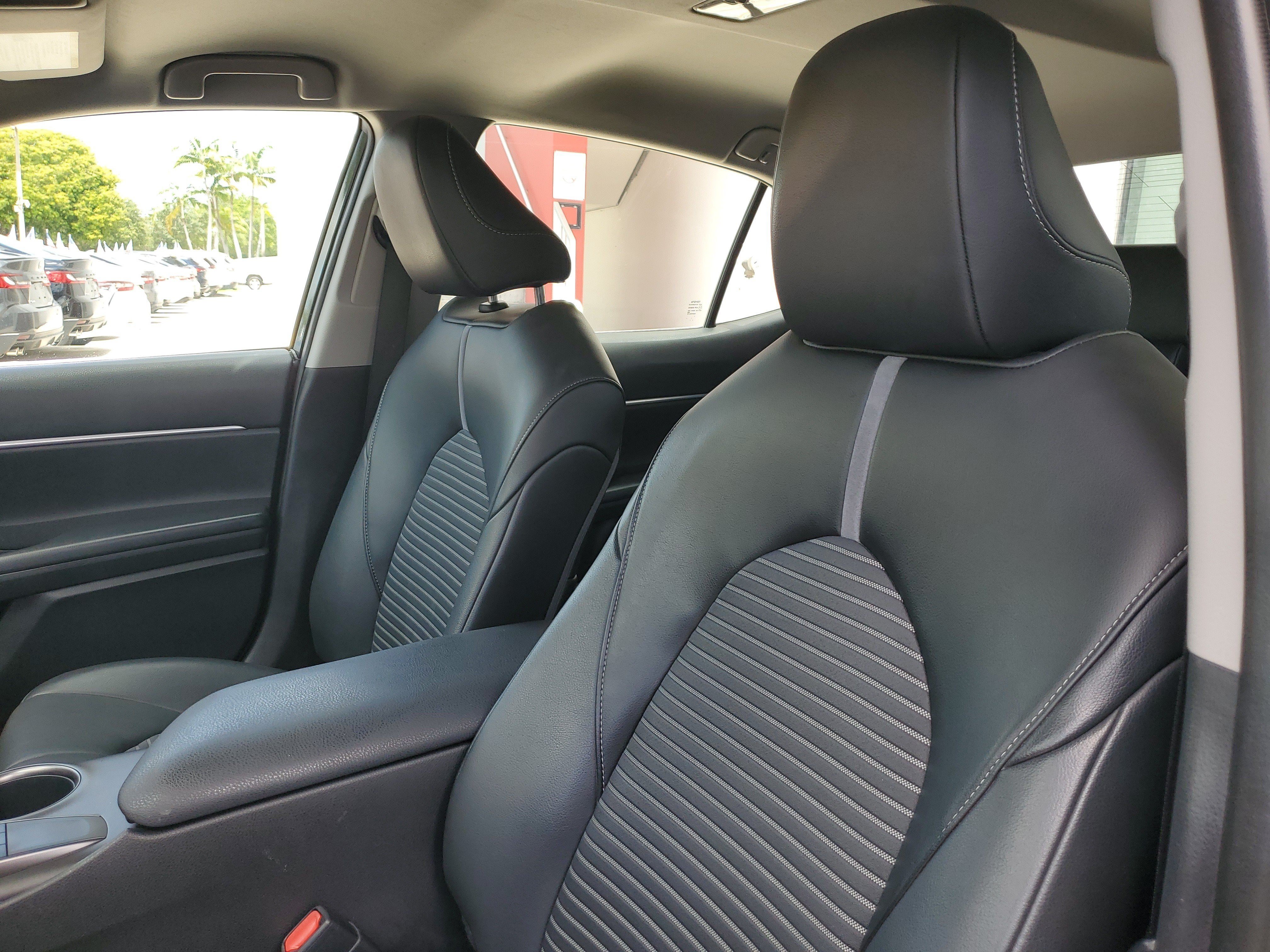 Used 2022 Midnight Black Metallic Toyota SE image 15