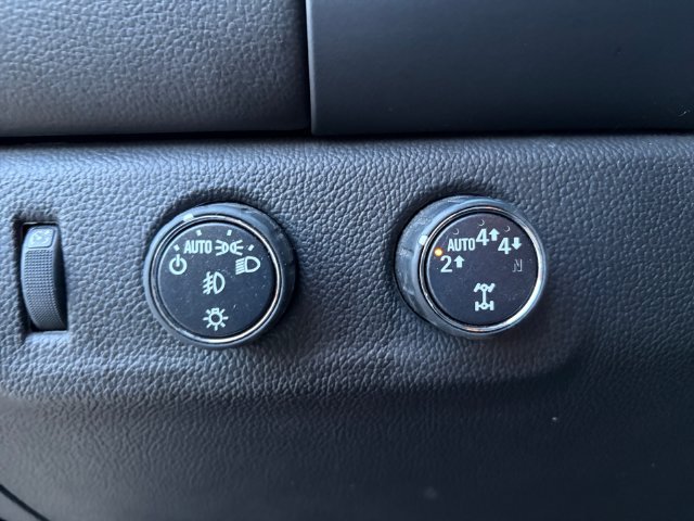 Used 2022 Black GMC Elevation image 27