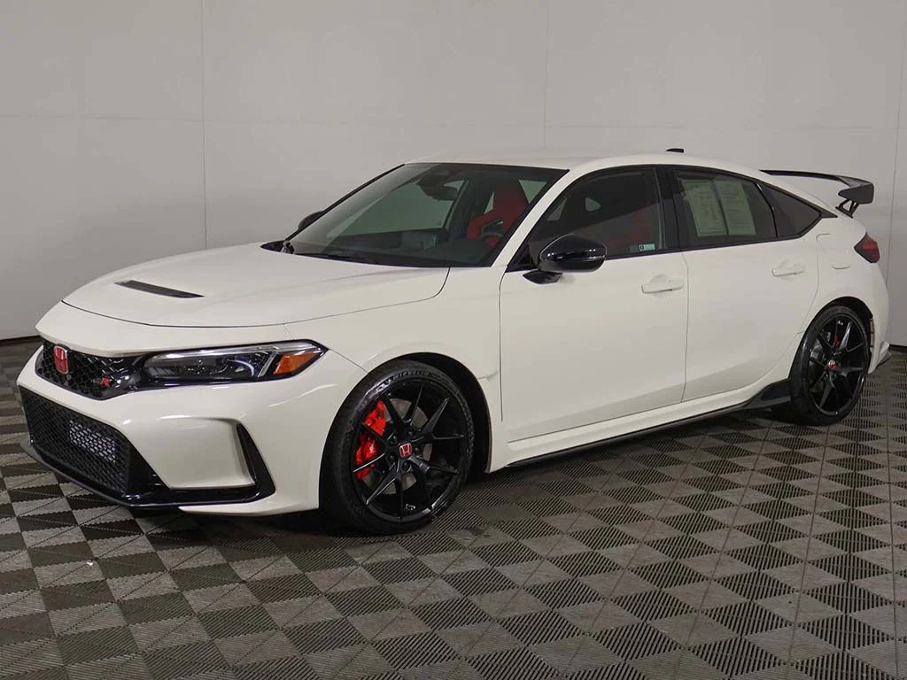 2026 Honda Civic Hatchback Type-R - Photo 8