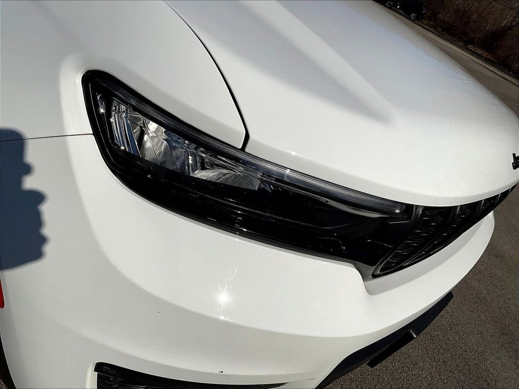 Used 2022 White Jeep Limited image 32