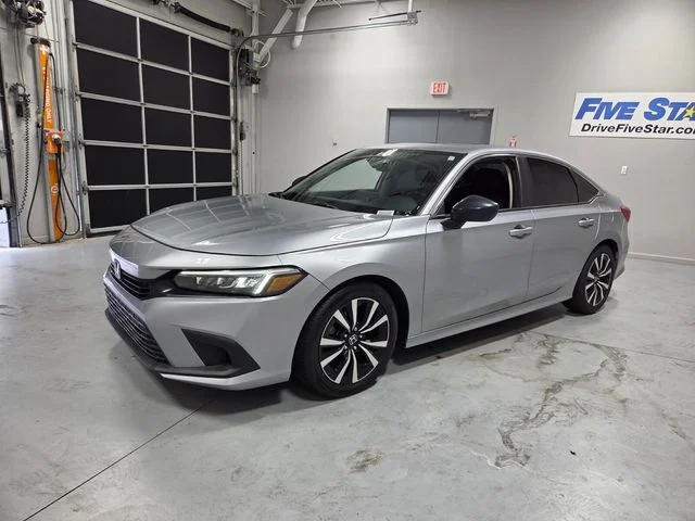 Used 2023 Silver Honda EX image 3
