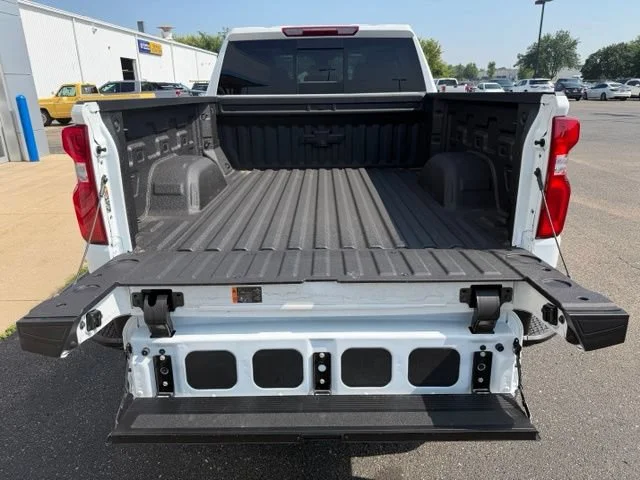 Used 2026 Summit White Chevrolet LT Trail Boss image 12