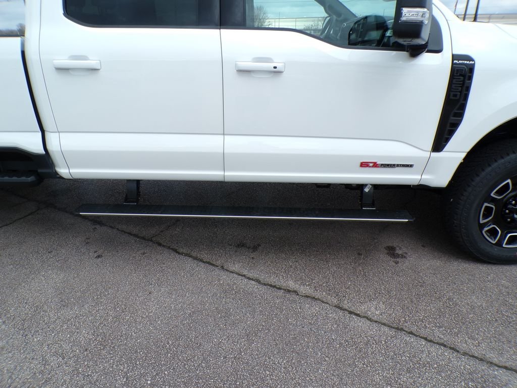 New 2026 Star White Metallic Tri-Coat Ford F-250® Platinum® image 9