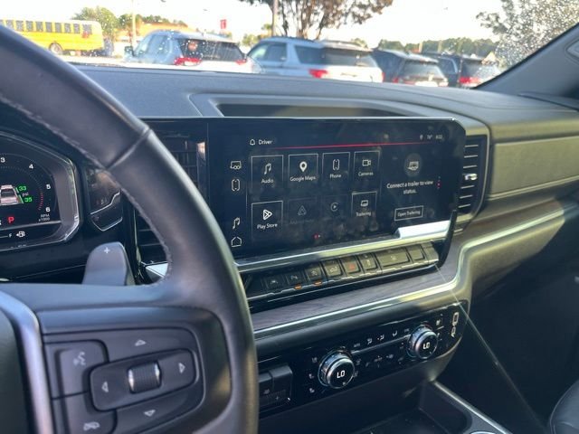 Used 2024 White GMC SLT image 24