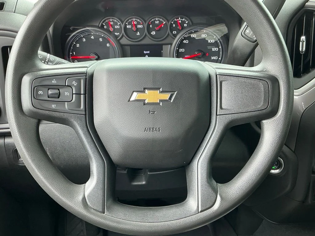 Used 2024 White Chevrolet Custom image 50