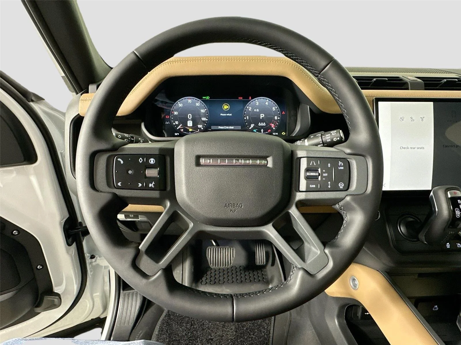 Used 2026 Fuji White Land Rover X-Dynamic SE image 11