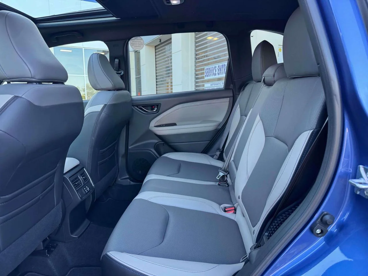 Used 2025 Daybreak Blue Pearl Subaru Limited Hybrid image 15