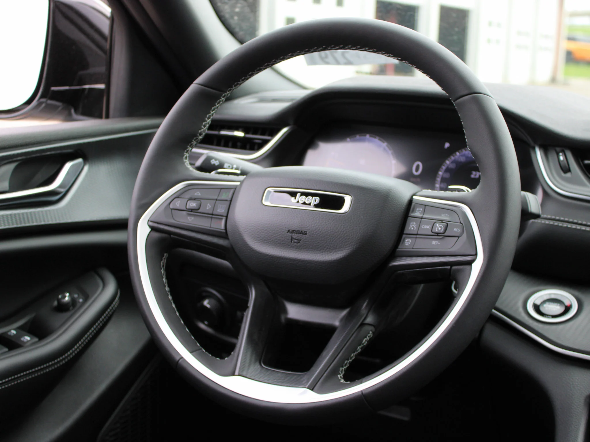 New 2025 Silver Jeep Altitude* 4x4, Sunroof, Heated Leather, Wireless Charging Pad image 14
