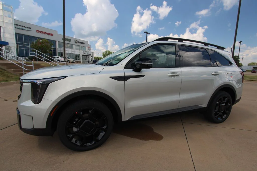 New 2026 Silver Kia  image 19