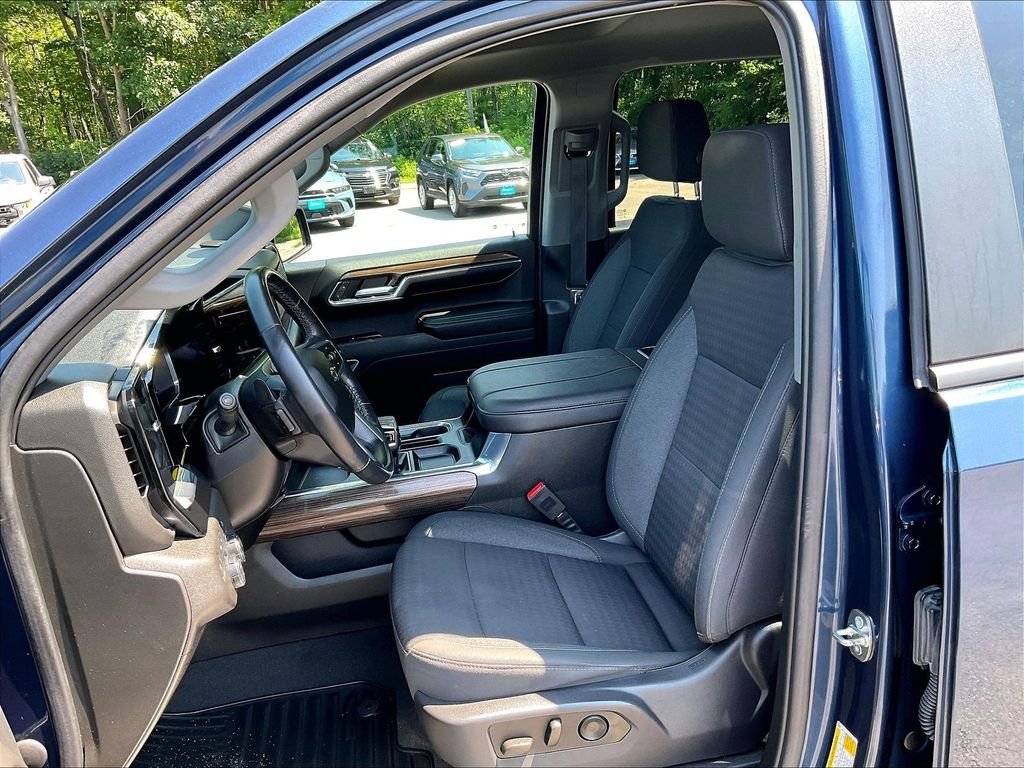 Used 2023 Blue Chevrolet RST image 10
