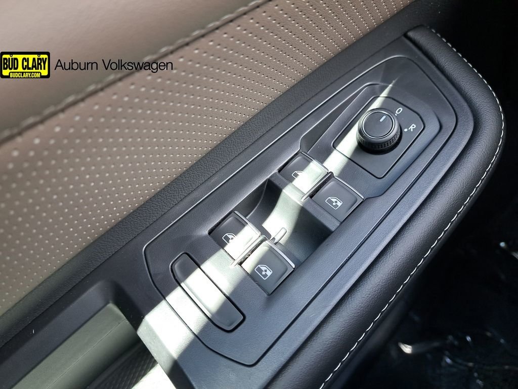 New 2026 Gray Volkswagen 2.0T SEL image 29