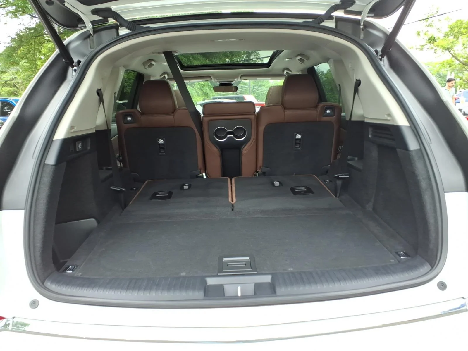 Used 2023 Platinum White Pearl Acura SH-AWD TECH image 10