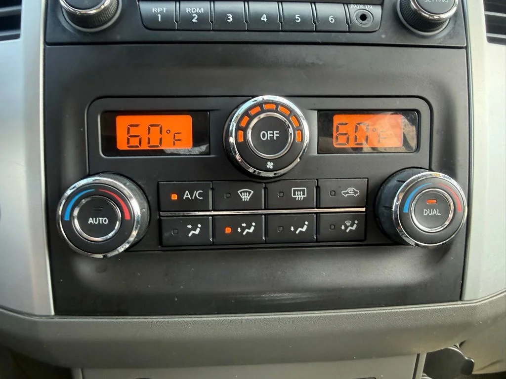 Used 2013 Blue Nissan SV image 22