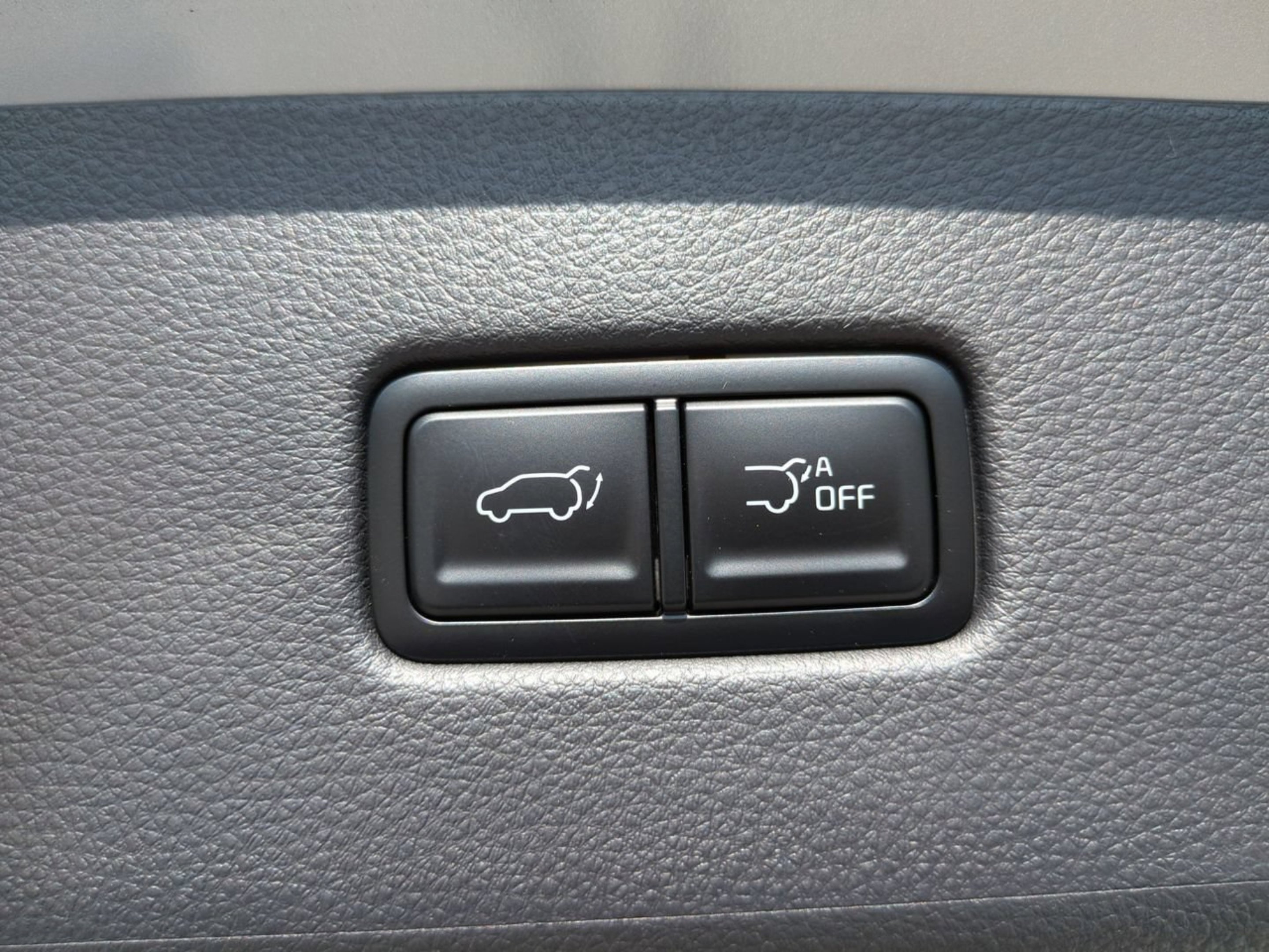 New 2026 Ivory Silver Kia EX image 11