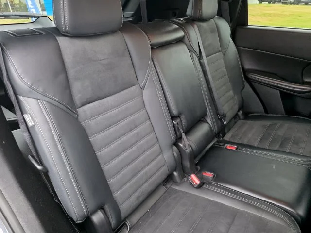 2024 Mitsubishi Outlander SE - Photo 41