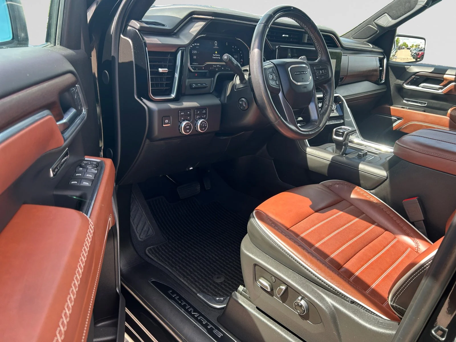 Used 2025 Black GMC Denali Ultimate Crew Cab image 13