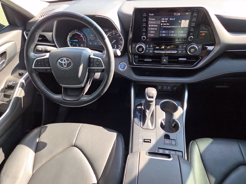 Used 2022 Midnight Black Metallic Toyota Hybrid XLE image 34