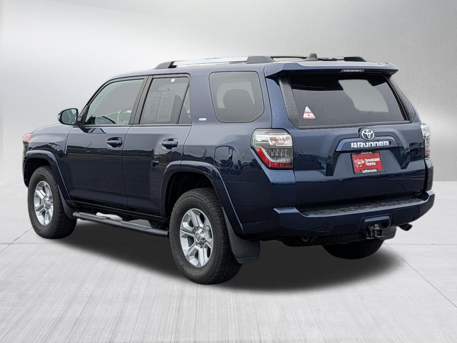 Certified Used 2019 Nautical Blue Metallic Toyota SR5 Premium image 5