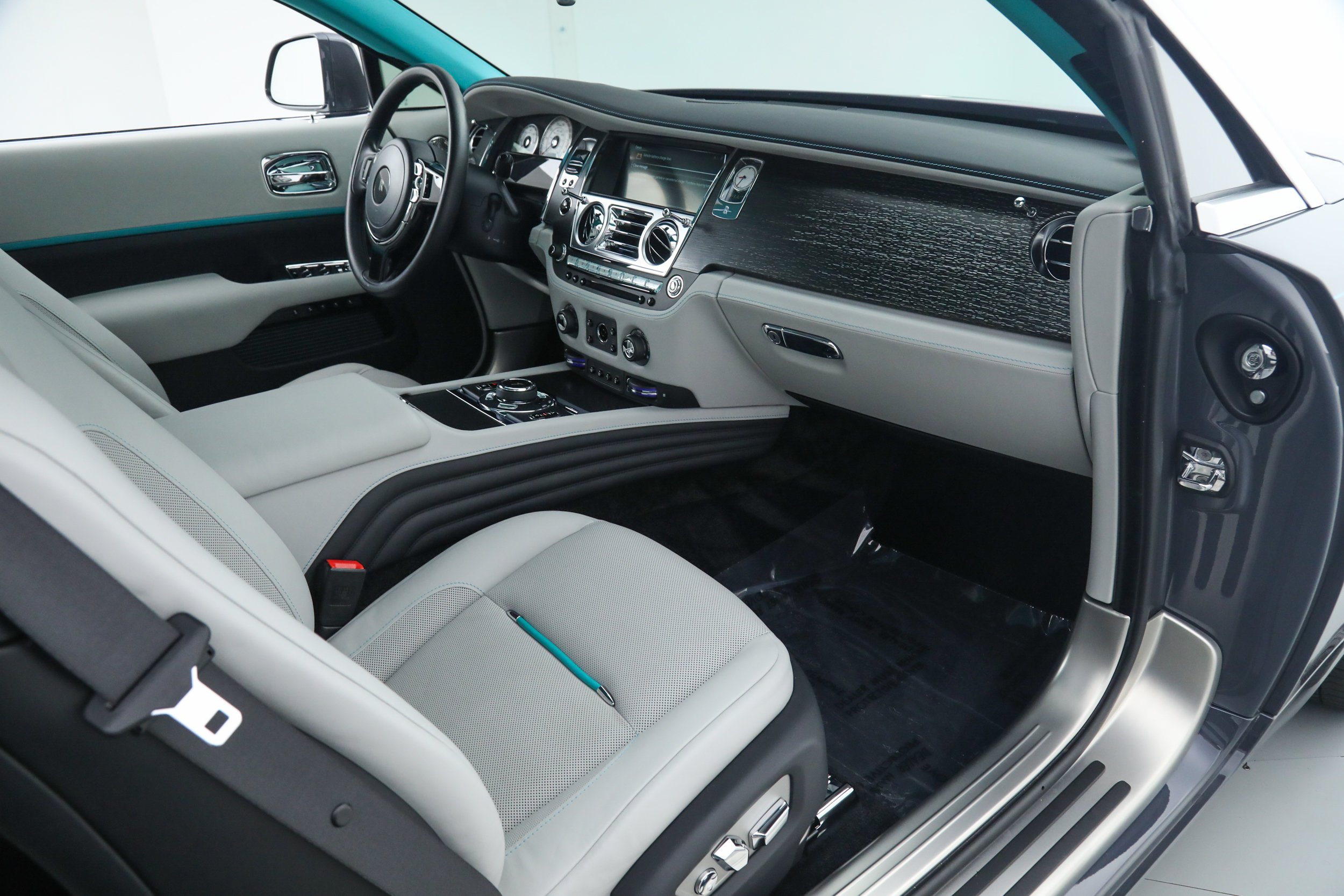 Used 2021 Gray Rolls-Royce  image 16