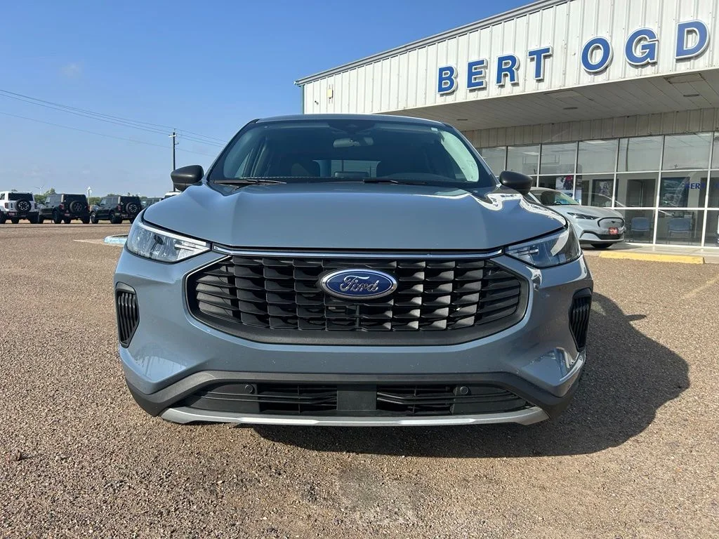Used 2025 Blue Ford Active image 2