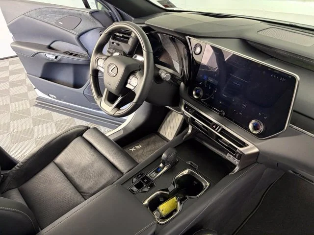Used 2025 White Lexus 350h Luxury image 50
