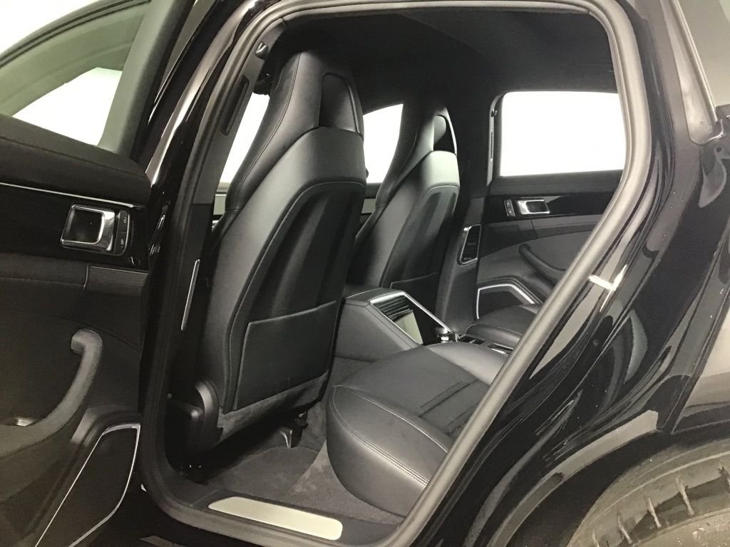 Certified Used 2023  Porsche 4 image 28