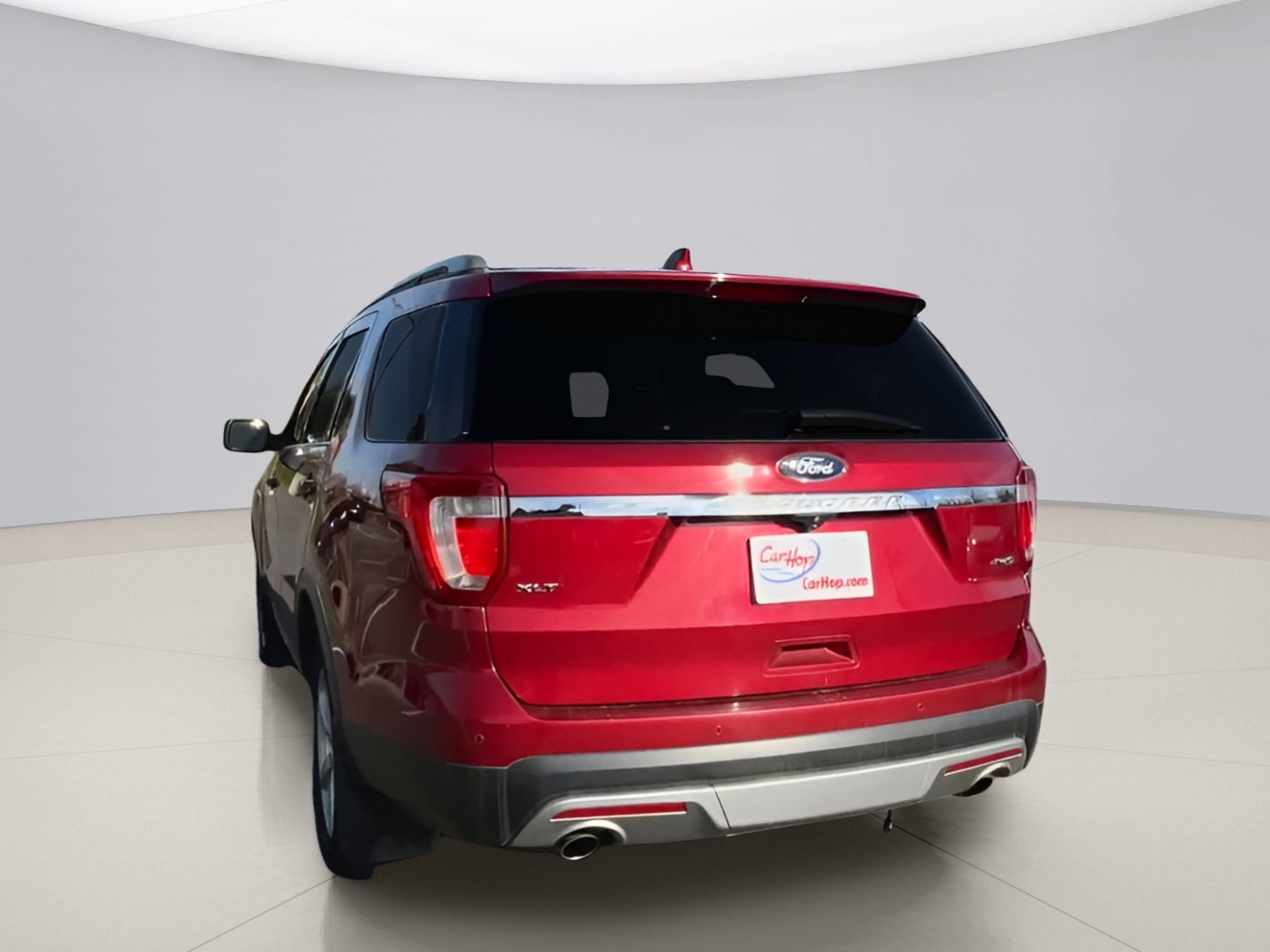 Used 2017 Red Ford XLT image 7