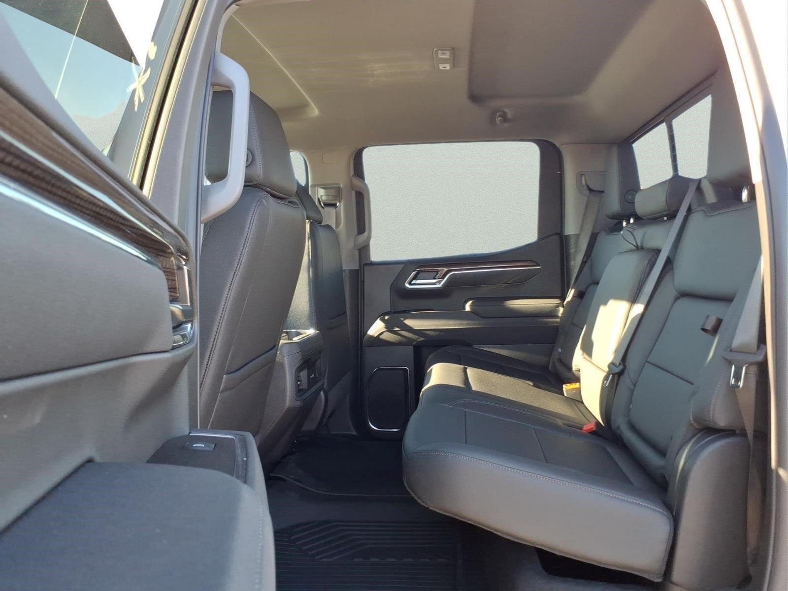 2026 Chevrolet Silverado 1500 LT - Photo 9