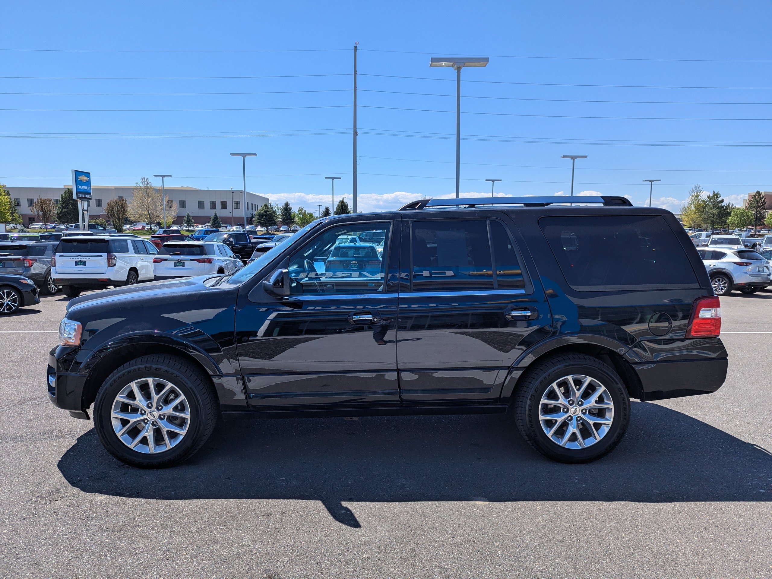 Used 2017 Black Ford Limited image 9