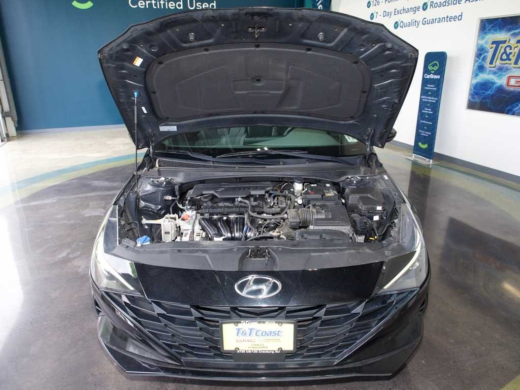 Used 2023 Black Hyundai SEL image 38