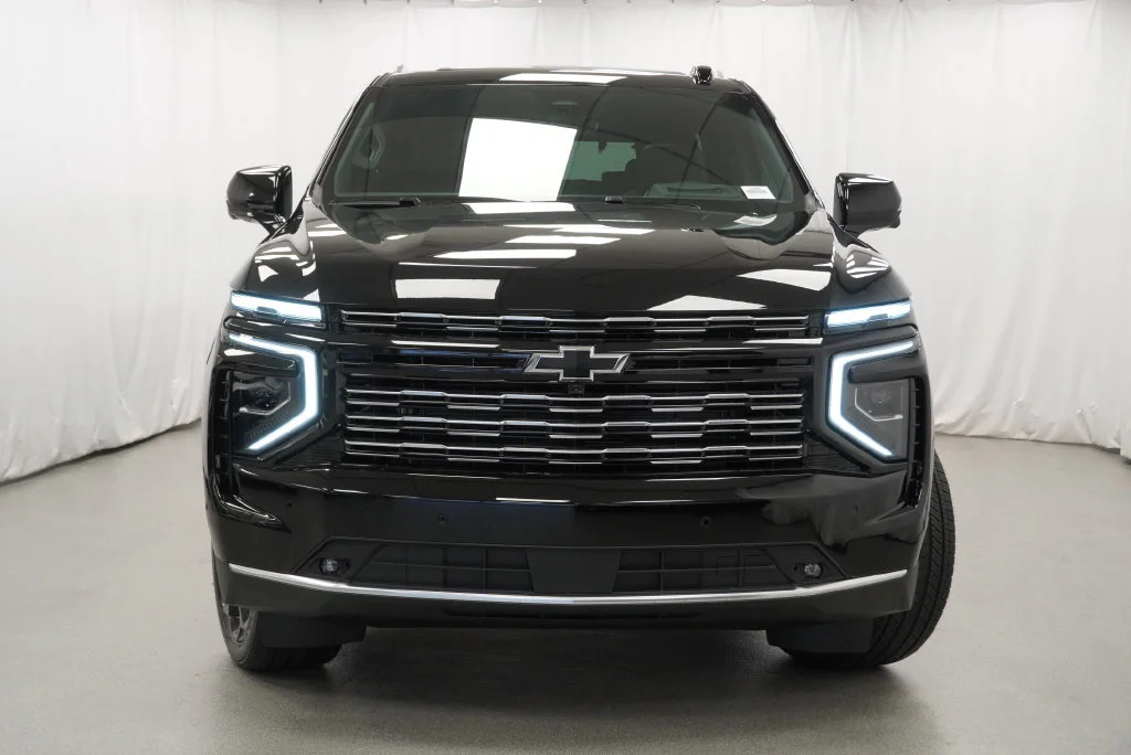 New 2026 Black Chevrolet High Country image 36
