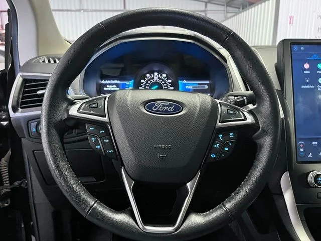 Used 2024 Black Ford SEL image 19